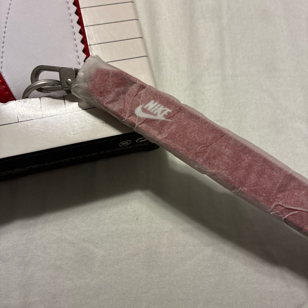 Nike Cortez wristlet white/red - Picture 2 of 5